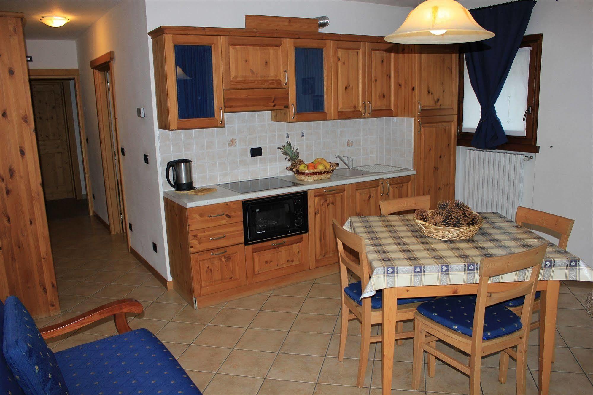 Chalet Alberti Бормио Экстерьер фото